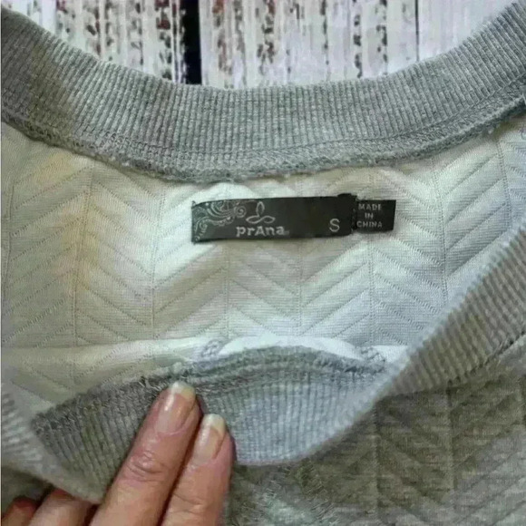Prana Sweatshirt Women Small Pullover Herringbone Quilted Pockets Crew Gray - Picture 2 of 7